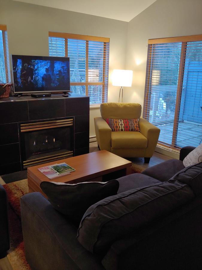 Tyndalstone Lodge 3 Bedroom In The Heart Of Village North ويسلار المظهر الخارجي الصورة