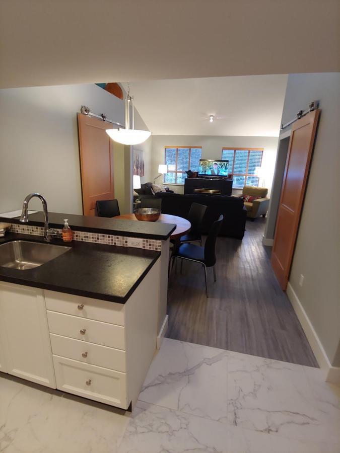 Tyndalstone Lodge 3 Bedroom In The Heart Of Village North ويسلار المظهر الخارجي الصورة