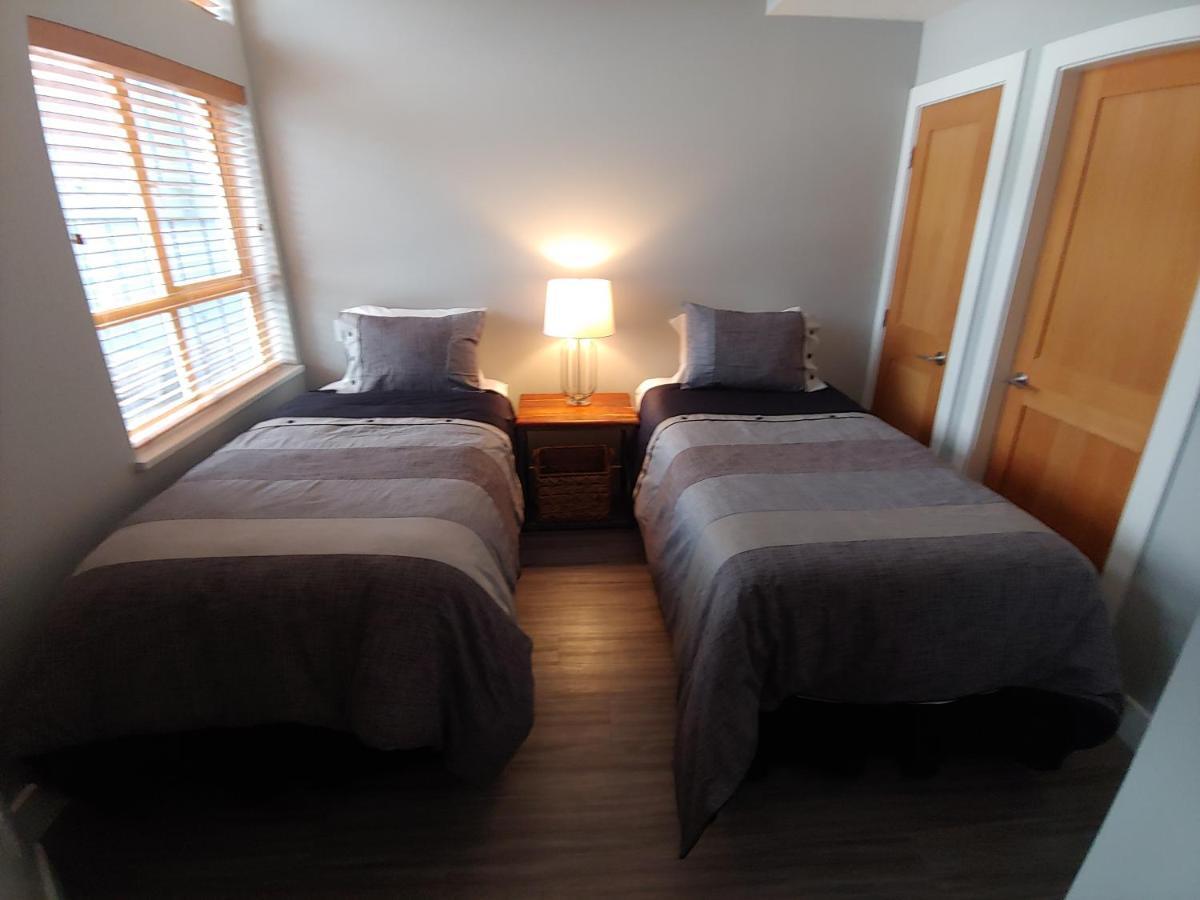 Tyndalstone Lodge 3 Bedroom In The Heart Of Village North ويسلار المظهر الخارجي الصورة